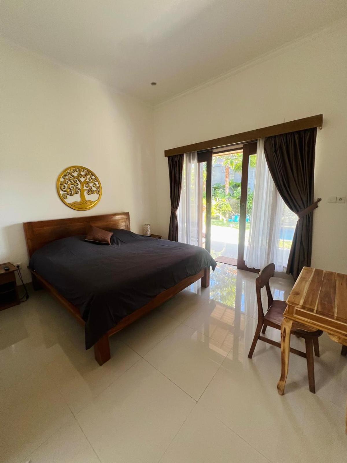 Wiryaroja Guest House Canggu Dış mekan fotoğraf